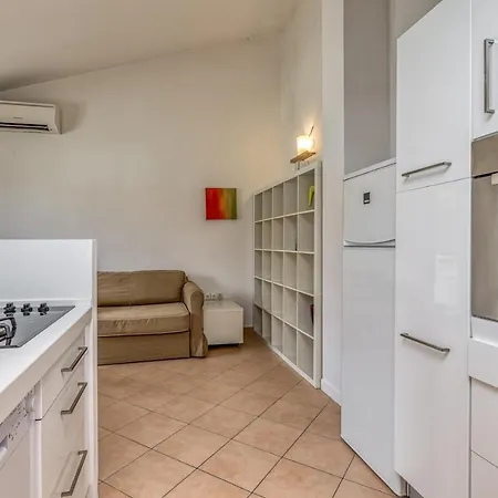 Apartment Apartment Roksandic With Balcony