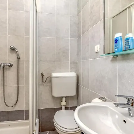 Apartment Roksandic With Balcony *